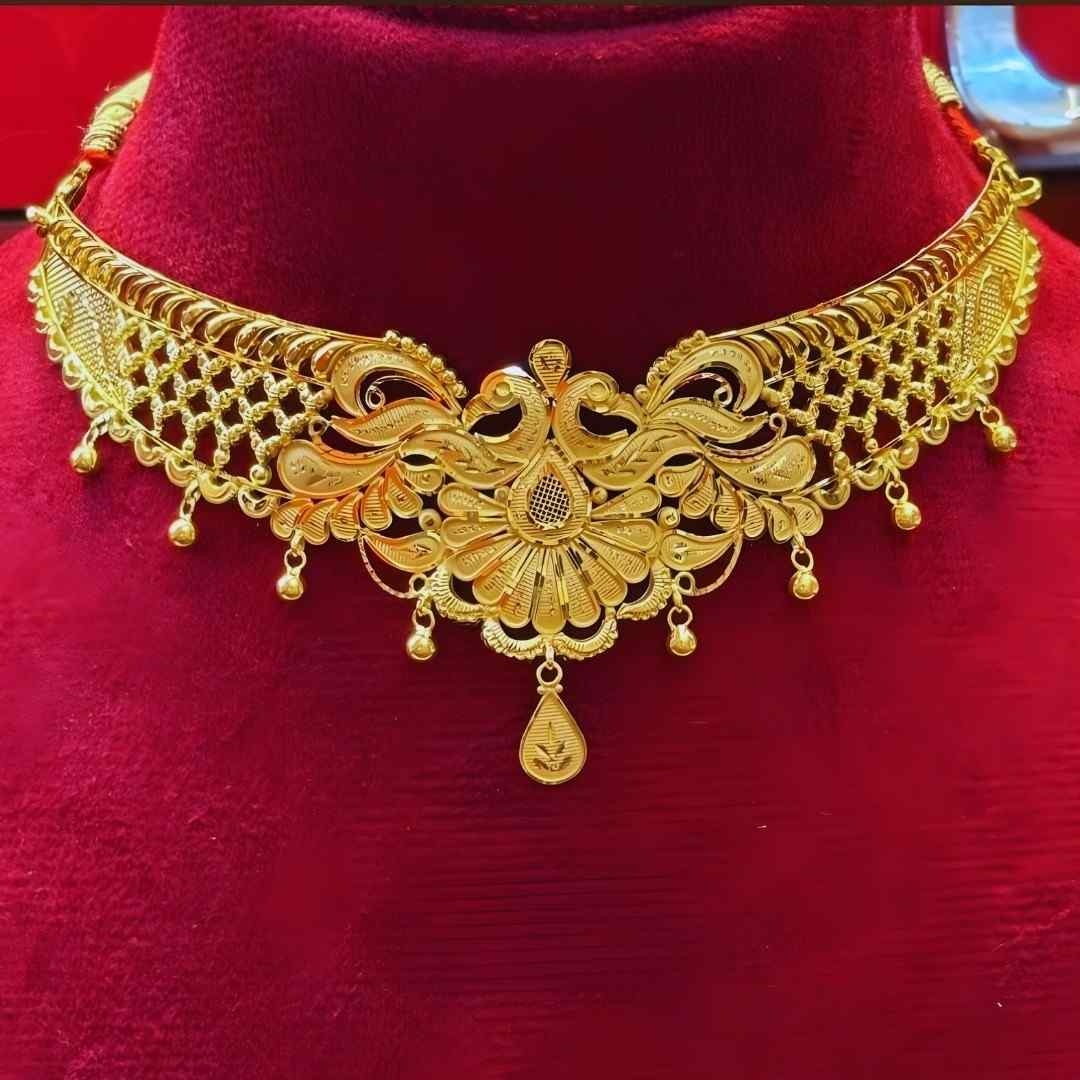 Royal Filigree Gold Necklace